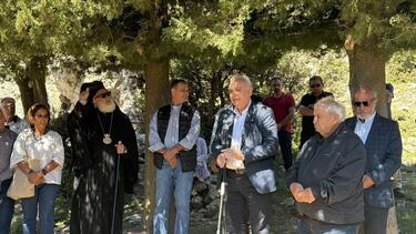Δήμος Βιάννου: Με συγκίνηση και λαμπρότητα ο τριπλός εορτασμός στον Ομαλό για το Άγιο Πνεύμα, τη Φύση και την Αντίσταση