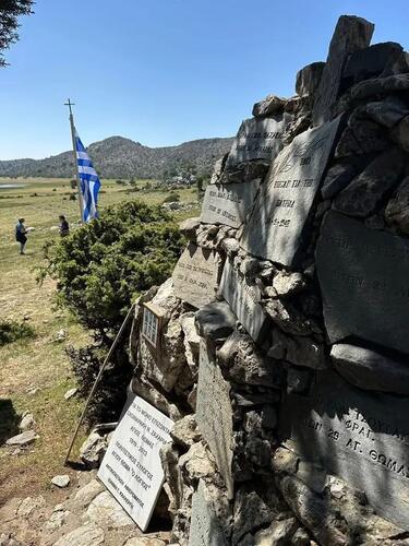 Δήμος Βιάννου: Με συγκίνηση και λαμπρότητα ο τριπλός εορτασμός στον Ομαλό για το Άγιο Πνεύμα, τη Φύση και την Αντίσταση