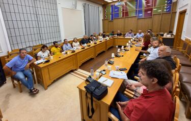 Στήριξη και στρατηγικός σχεδιασμός για τη μελισσοκομία στην Κρήτη