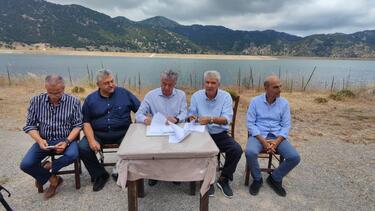 «Η σημερινή υπογραφή επιβεβαιώνει τη διαχρονική και ουσιαστική συνεργασία του Ο.Α.Κ. με την Περιφέρεια Κρήτης για τη διαχείριση κρίσιμων υποδομών που συνδέονται με το νερό και την ανάπτυξη του πρωτογενούς τομέα. Θέλω να ευχαριστήσω θερμά τον Περιφερειάρχη Κρήτης κ. Σταύρο Αρναουτάκη, τον Αντιπεριφερειάρχη Χανίων κ. Νίκο Καλογερή και τους Δημάρχους Πλατανιά και Καντάνου Σελίνου κυρίους Μαλανδράκη και Περράκη, για την εμπιστοσύνη που δείχνουν στον Οργανισμό. Η ανάληψη της λειτουργίας της Λιμνοδεξαμενής Ομαλού