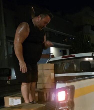 Πυρόπληκτοι, Μεταφορά υλικού