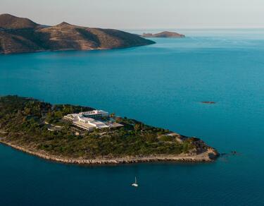 Bluegr Hotels & Resorts 