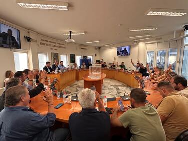 Δημοτικό Συμβούλιο Μαλεβιζίου, Προεδρείο, Εκλογή