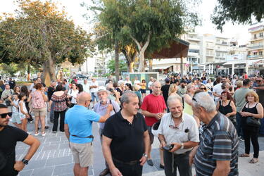 Δομή μεταναστών, Συγκέντρωση