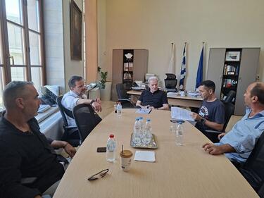 Καλοκαιρινός, Ταξί