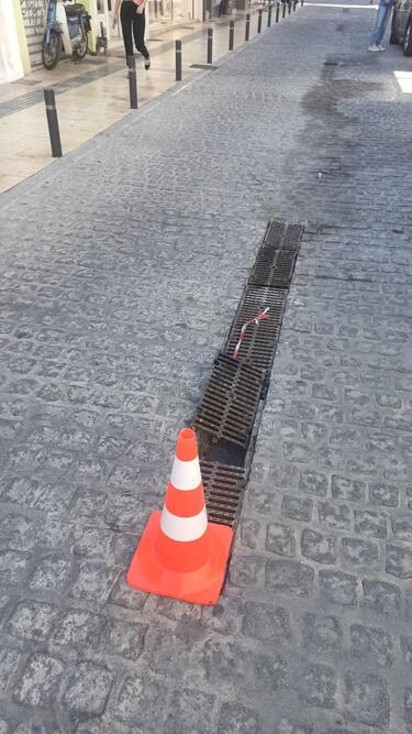 Οδός Κατεχάκη, Πλάκα