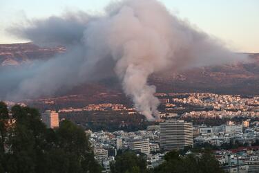 Πυρκαγιά στο παλιό κτίριο του θεάτρου Μπάντμιντον