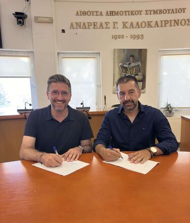 Κατά την υπογραφή της σύμβασης, ο Μενέλαος Μποκέας αναφέρθηκε στην εξαιρετική σχέση συνεργασίας που διατηρεί ο Δήμος με τη Δαίδαλος Α.Ε. και τον Πρόεδρό της Κώστα Φασουλάκη, επισημαίνοντας ότι η διαχρονική στήριξη της εταιρείας αποτελεί αρωγό στην προσπάθεια αποτελεσματικότερης εξυπηρέτησης των πολιτών.