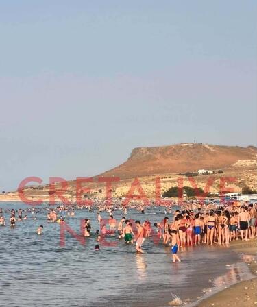 Καρτερός, Παραλία, Συνωστισμός