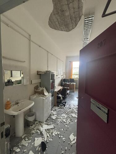 Βενιζέλειο: Έπεσε τμήμα της οροφής στο γραφείο επιμελητών ιατρών!