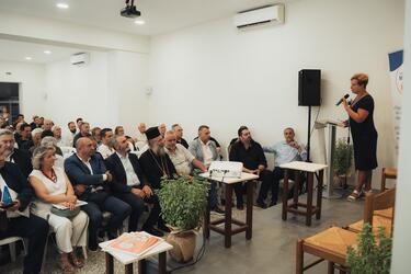 Εκπρόσωποι της πολιτικής ηγεσίας, της αυτοδιοίκησης, της ακαδημαϊκής κοινότητας και τοπικών φορέων κατέθεσαν προτάσεις για τη βιώσιμη ανάπτυξη, την ενίσχυση της κοινωνικής συνοχής και τη βελτίωση της καθημερινότητας των πολιτών, καταθέτοντας ένα ολοκληρωμένο σχέδιο δράσης για την επόμενη δεκαετία.