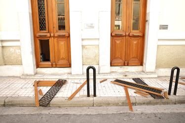 ekrixi_plaka