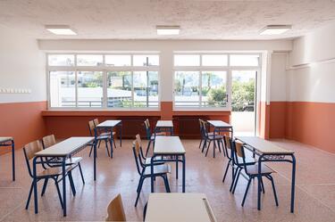 9-10-gymnasio-lykeio-heraklion-fasmaprisma-for-onassis-stegi