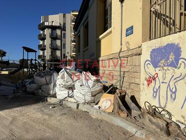 Εικόνες εγκατάλειψης: «Σκουπιδότοπος» το Μποδοσάκειο λίγο πριν χτυπήσει το πρώτο κουδούνι (φωτογραφίες)