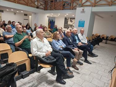 Στην Ημερίδα με θέμα τη «λεπτομερή οριοθέτηση ζωνών προστασίας σημείων υδροληψίας για απολήψεις νερού ύδρευσης» συμμετείχε ο Δήμαρχος Βιάννου, Παύλος Μπαριτάκης, καταθέτοντας τις απόψεις του Δήμου για ένα ζήτημα με ιδιαίτερη σημασία τόσο για τη Βιάννο όσο και για την Κρήτη συνολικά.