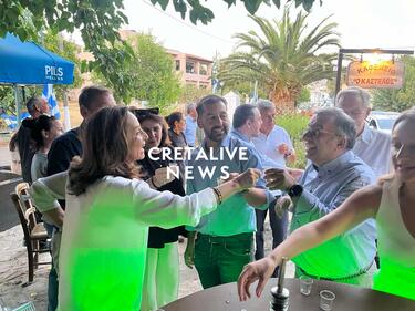 ΠΑΣΟΚ: Περιοδεία στα χωριά του Οροπεδίου Λασιθίου… με κόρνες, ρακές, πράσινα τρακτέρ και κομβόι αυτοκινήτων! (Βίντεο)