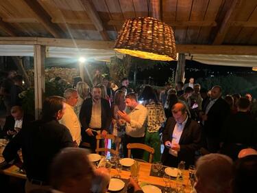 Δείπνο στο Ψυχρό… σε θερμό κλίμα για το ΠΑΣΟΚ!