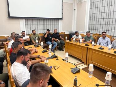 Τουριστικά λεωφορεία: Τράβηξαν... χειρόφρενο οι οδηγοί στο Ηράκλειο
