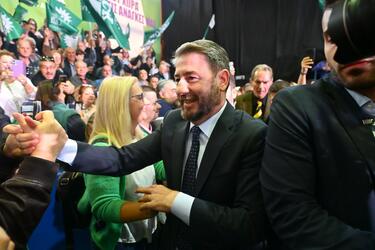 Δεν αγωνιζόμαστε για την εξουσία, αγωνιζόμαστε για την αλλαγή! Γιατί το ΠΑΣΟΚ και θέλει και μπορεί