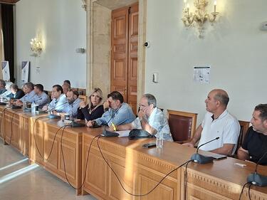 Νέα σύσκεψη στη Λότζια με τους Προέδρους των Κοινοτήτων υπό τον Δήμαρχο Ηρακλείου για την αποκατάσταση των υποδομών και την ενίσχυση των πληγέντων