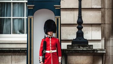 Το φαγητό που απαγορεύει η βασίλισσα Ελισάβετ στα ανάκτορα