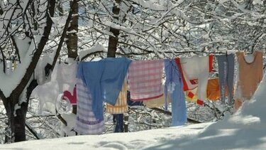Τι θα γίνει αν απλώσεις τη μπουγάδα σου σε πολικές θερμοκρασίες;