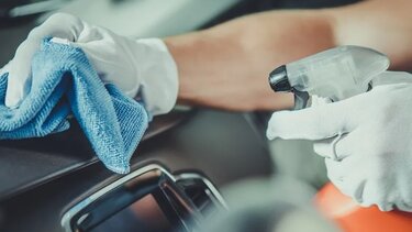 Πόσες ημέρες ζει η Όμικρον στο αυτοκίνητο – Τα επικίνδυνα σημεία