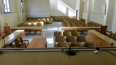 Επαναλειτουργούν από σήμερα τα δικαστήρια