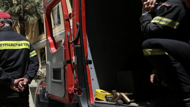 Επιτυχής η διάσωση πυροσβέστη που είχε εγκλωβιστεί στην Άρτα 