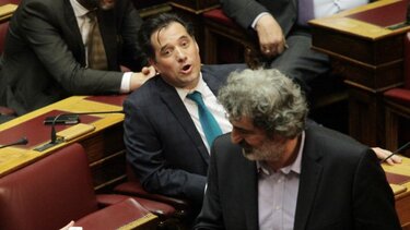 Νέο επεισόδιο Γεωργιάδη - Πολάκη: Τους χώρισε η φρουρά της Βουλής 