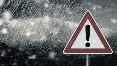 Έκτακτο δελτίο επιδείνωσης του καιρού από την ΕΜΥ: Ερχονται πάλι χιόνια και καταιγίδες