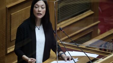 Βιασμός στη Θεσσαλονίκη: Να τιμωρηθεί κάθε ένοχος, δηλώνει η Ν. Γιαννακοπούλου