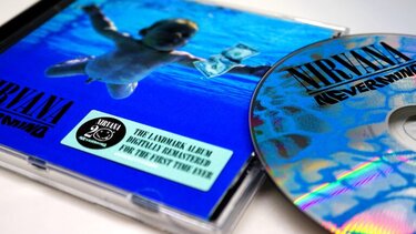 Nirvana: Απορρίφθηκε η μήνυση του «μωρού από το Nevermind»