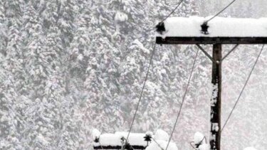 Χωρίς ρεύμα το Οροπέδιο, μέσα στον χιονιά