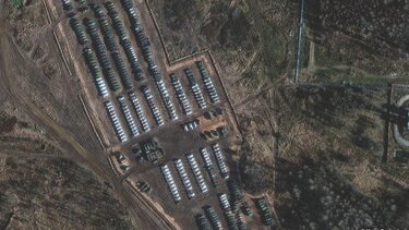 Σπάνια τηλεφωνική συνομιλία των υπουργών Άμυνας ΗΠΑ - Ρωσίας για την Ουκρανία