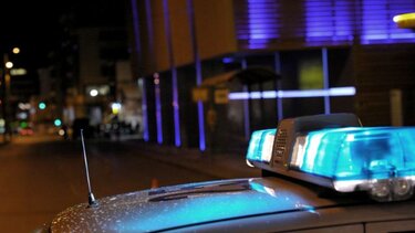 Επίθεση από ομάδα ατόμων καταγγέλλουν ότι δέχθηκαν δύο νεαροί