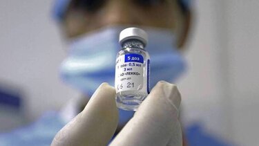 Ποιο εμβόλιο προστατεύει 100% από την μετάλλαξη «Όμικρον»