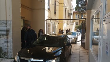 Γηροκομείο Χανιά: "Πέθαινε ο ένας, έμπαινε ο άλλος", λέει η πρώτη καταγγέλουσα