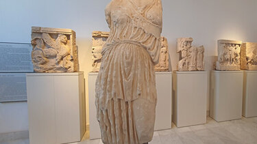 Το Μουσείο Ακρόπολης ταξιδεύει στο Παλέρμο με το άγαλμα της θεάς Αθηνάς