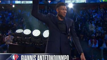 Ανατριχιαστική στιγμή για τον Γιάννη: Οι καλύτεροι φόργουορντ!