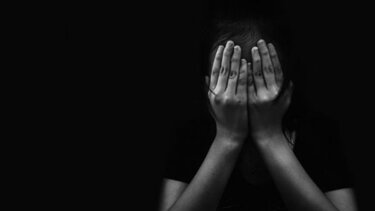 Απείλησε και χτύπησε τη γυναίκα του επειδή... δεν έβρισκε τα κλειδιά του