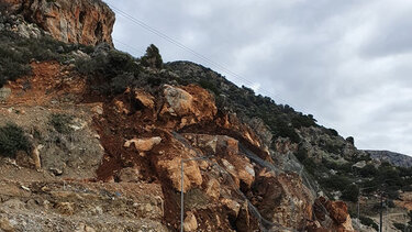 Τρομάζει η στιγμή κατολίσθησης στο δρόμο Κάντανος – Παλαιόχωρα