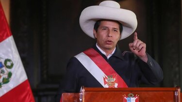 «Πραξικόπημα» από τον πρόεδρο του Περού 