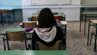 Στα "κεραμίδια" για την κυριακάτικη αργία, οι εργαζόμενοι στην ιδιωτική εκπαίδευση