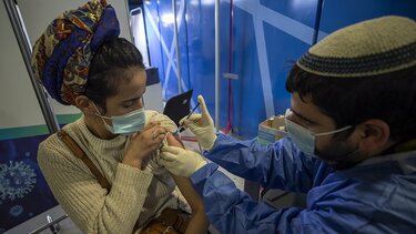 Κορωνοϊός: Συναγερμός για νέα έξαρση της πανδημίας στο Ισραήλ