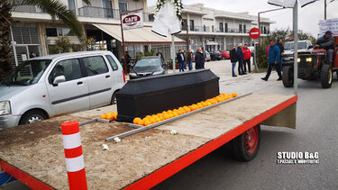 Συλλαλητήριο αγροτών στην Αργολίδα με πένθιμους συμβολισμούς 