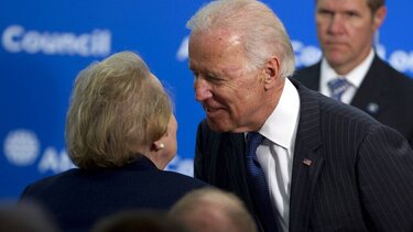 Μπάιντεν για Μαντλίν Ολμπράιτ: Άλλαξε τον ρου της Ιστορίας