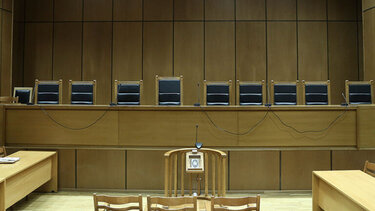 Παραπέμπεται σε δίκη ο υπάλληλος ΕΛΤΑ που σκότωσε τη γυναίκα του μέσα σε ταβέρνα 