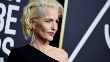 Η Τζίλιαν Άντερσον υπέγραψε τηλεοπτική συμφωνία με το Netflix