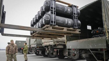 Ποια όπλα θα δώσουν οι ΗΠΑ στην Ουκρανία και πόσο θα βοηθήσουν;